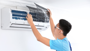 Panduan lengkap cara membersihkan filter AC dengan benar untuk pemula